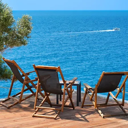 Acroterra - Easy Living Alikí